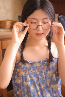 25岁的女字高中生动漫